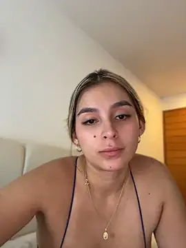 oriana zoeee online show from June 2026 02:12:01 AM