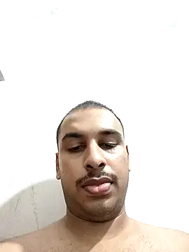 Snapshot of vishnuvinod_india chatting on February 2025 06:19:01 PM vishnuvinod india online show from February 2025 06:19:01 PM