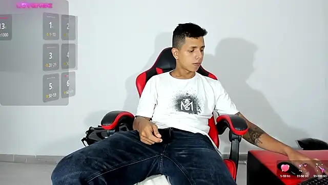 boy bigcock24cm online show from March 2025 11:18:02 AM