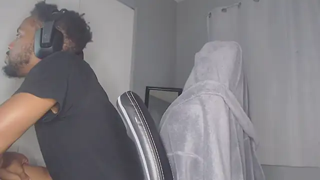 ChrisVacher online show from December 2024 04:08:02 AM