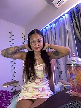 Snapshot of LunaXuan chatting on March 2025 11:12:02 PM LunaXuan online show from March 2025 11:12:02 PM