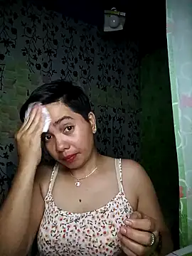 Snapshot of lovely_samxxx24 chatting on February 2025 03:51:01 AM lovely samxxx24 online show from February 2025 03:51:01 AM