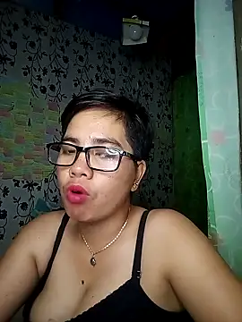 Snapshot of lovely_samxxx24 chatting on February 2025 03:15:02 AM lovely samxxx24 online show from February 2025 03:15:02 AM