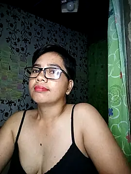 Snapshot of lovely_samxxx24 chatting on March 2025 10:32:02 PM lovely samxxx24 online show from March 2025 10:32:02 PM