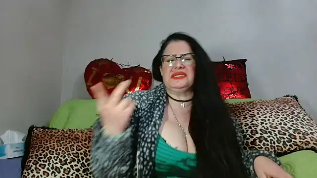 x  KHALEESI  x online show from February 2025 08:42:01 PM