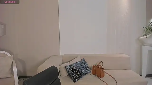 NinaMichelle online show from March 2026 06:20:01 PM