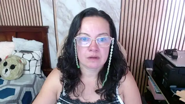 Sonialorens  online show from February 2026 08:04:02 PM