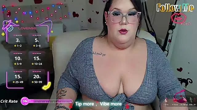 GiannaMorrys online show from November 2025 02:32:02 PM