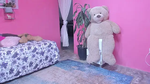 Snapshot of Emma_lean chatting on December 2024 12:27:02 PM Emma lean online show from December 2024 12:27:02 PM