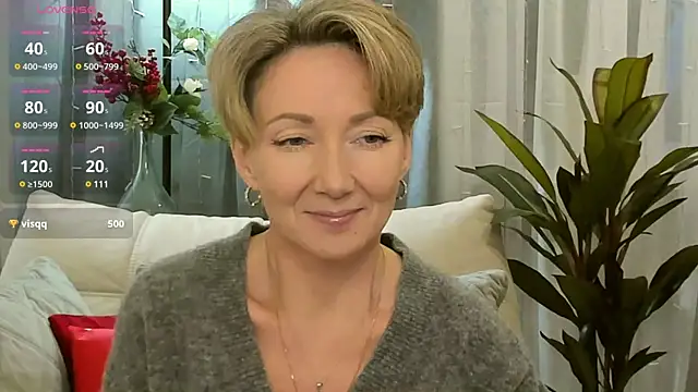 AkexandraFix online show from December 2024 01:00:01 PM