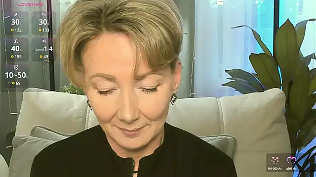 AkexandraFix online show from February 2025 01:01:01 PM