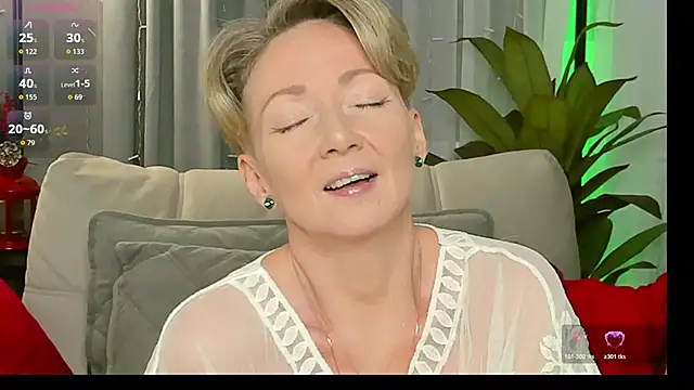 AkexandraFix online show from December 2025 01:04:02 PM