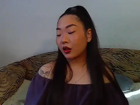 Aleksa Blackdream online show from May 2026 02:35:02 PM