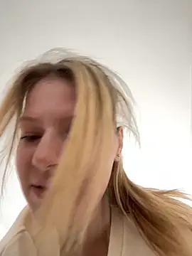 MaryHiggins online show from October 2025 08:57:02 AM