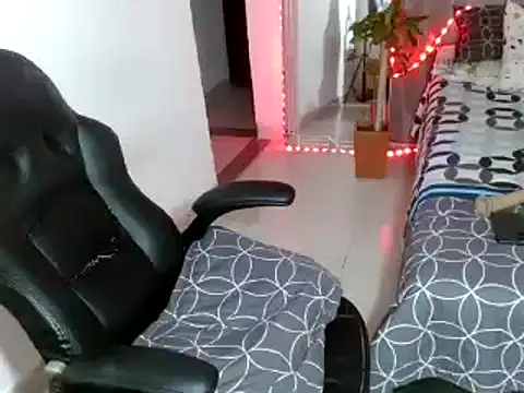 Snapshot of Ariana_girlhots chatting on March 2025 07:31:02 AM Ariana girlhots online show from March 2025 07:31:02 AM