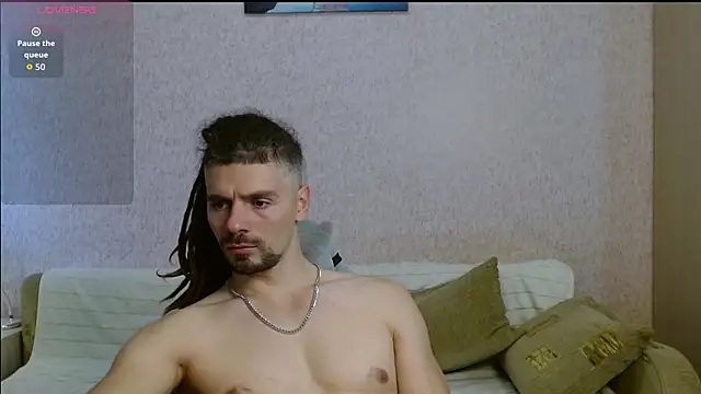 Aestheticguy101 online show from November 2025 10:16:02 AM