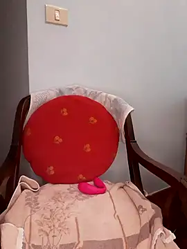 Snapshot of megan2021 chatting on September 2025 12:27:02 PM megan2021 online show from September 2025 12:27:02 PM