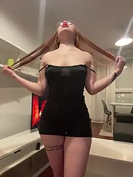 Snapshot of redheaddoll22 chatting on March 2026 10:45:02 AM redheaddoll22 online show from March 2026 10:45:02 AM