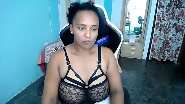 marysol83 online show from October 2025 03:28:01 AM