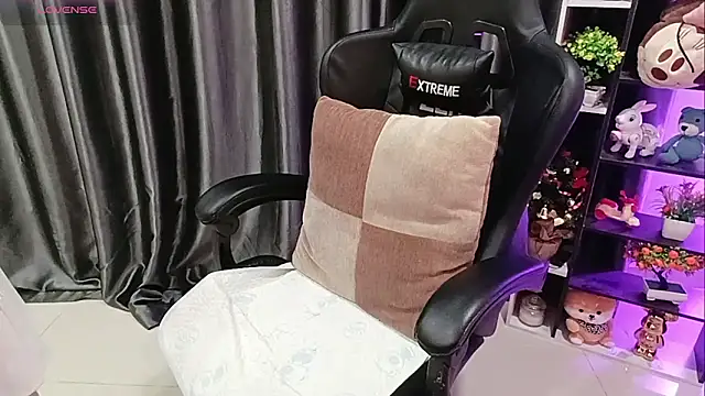 Yuki-yio online show from April 2026 12:52:01 AM