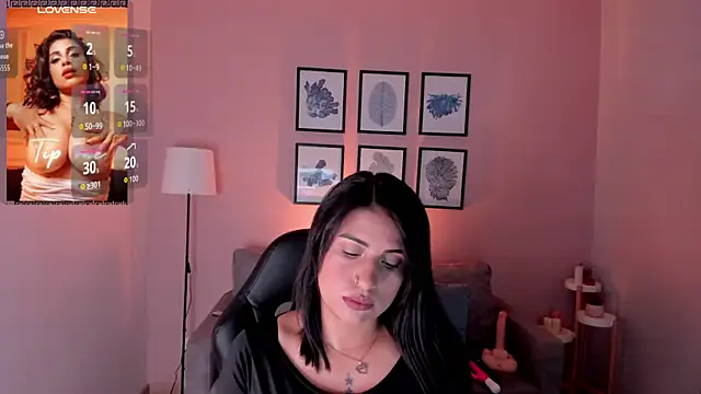 Galilea Fox online show from December 2025 04:00:02 AM