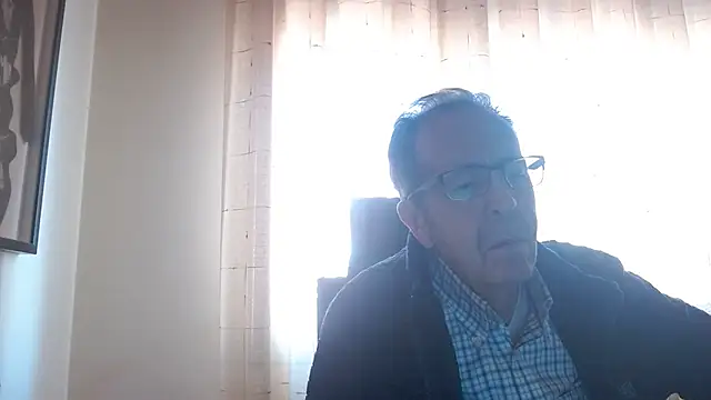 Snapshot of TonyComa chatting on December 2025 12:36:02 PM TonyComa online show from December 2025 12:36:02 PM