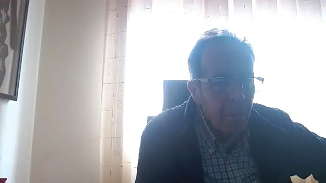 Snapshot of TonyComa chatting on December 2025 12:03:02 PM TonyComa online show from December 2025 12:03:02 PM