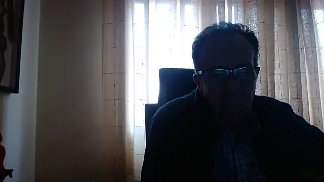 Snapshot of TonyComa chatting on December 2025 02:13:02 PM TonyComa online show from December 2025 02:13:02 PM