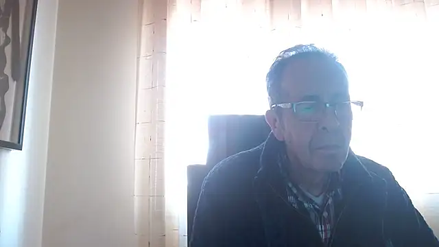 Snapshot of TonyComa chatting on January 2026 12:44:02 PM TonyComa online show from January 2026 12:44:02 PM