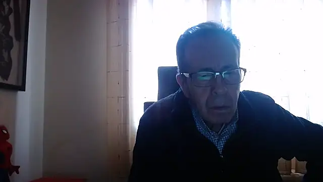 Snapshot of TonyComa chatting on February 2026 04:35:01 PM TonyComa online show from February 2026 04:35:01 PM