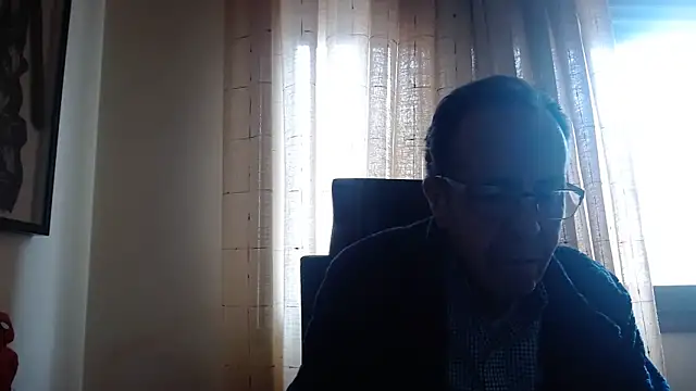 Snapshot of TonyComa chatting on April 2026 04:13:01 PM TonyComa online show from April 2026 04:13:01 PM