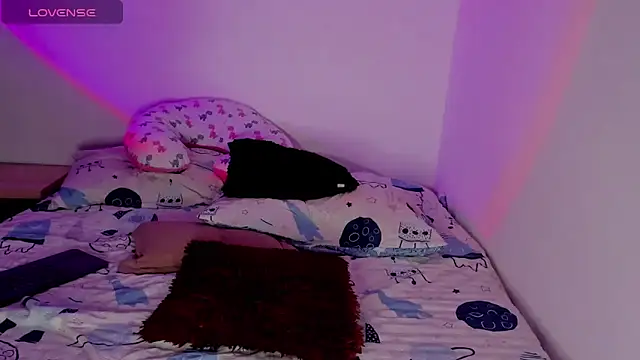 Snapshot of Abby_Saenz01 chatting on December 2024 02:41:01 AM Abby Saenz01 online show from December 2024 02:41:01 AM