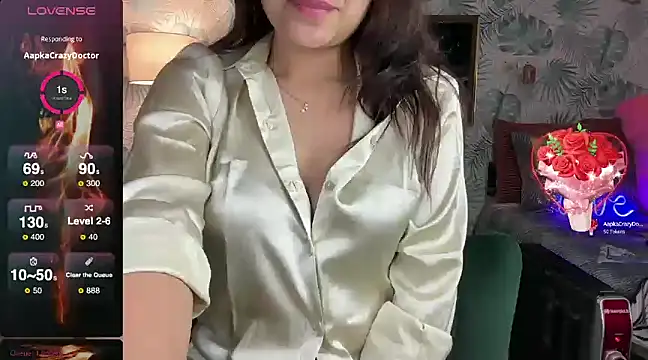 Snapshot of Sizzling__ZAARA chatting on January 2025 10:57:02 PM Sizzling ZAARA online show from January 2025 10:57:02 PM