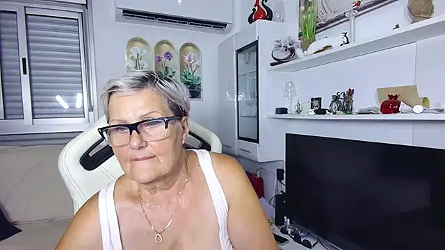 Selenna57 online show from July 2026 05:30:02 PM