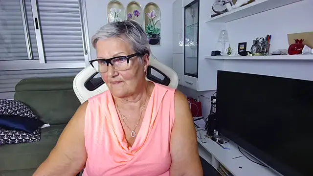 Selenna57 online show from July 2026 05:37:02 PM
