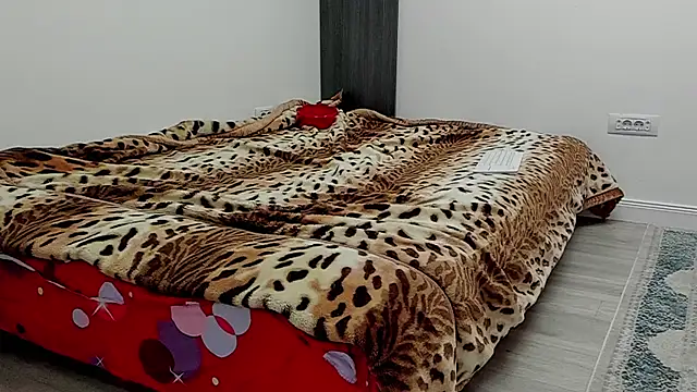 Snapshot of sexxymuscles4u chatting on February 2025 06:35:02 PM sexxymuscles4u online show from February 2025 06:35:02 PM