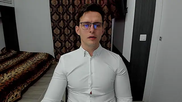 Snapshot of sexxymuscles4u chatting on March 2025 02:26:02 PM sexxymuscles4u online show from March 2025 02:26:02 PM