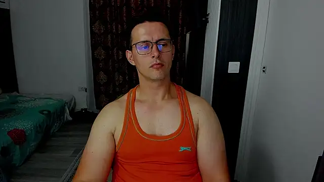 Snapshot of sexxymuscles4u chatting on September 2025 10:48:02 AM sexxymuscles4u online show from September 2025 10:48:02 AM