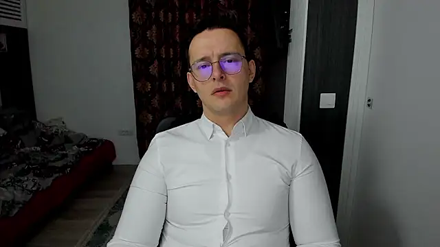 Snapshot of sexxymuscles4u chatting on February 2026 12:34:02 PM sexxymuscles4u online show from February 2026 12:34:02 PM