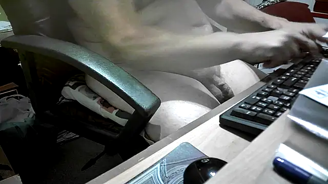 Snapshot of dirtyharry2022 chatting on December 2024 06:38:02 PM dirtyharry2022 online show from December 2024 06:38:02 PM