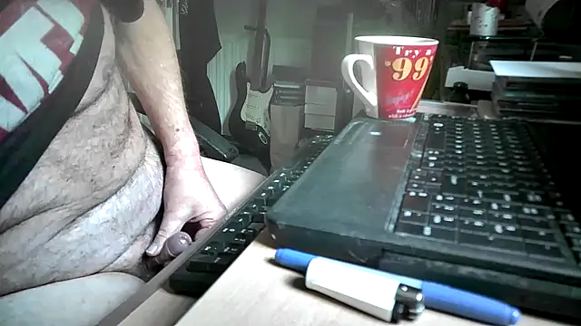 Snapshot of dirtyharry2022 chatting on February 2025 02:48:02 PM dirtyharry2022 online show from February 2025 02:48:02 PM