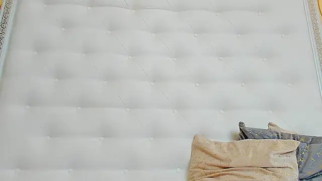 karissia online show from October 2025 07:06:01 AM