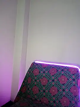 Snapshot of EmmaMelissa0521 chatting on December 2024 10:36:01 PM EmmaMelissa0521 online show from December 2024 10:36:01 PM