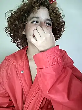 Snapshot of EmmaMelissa0521 chatting on December 2024 06:05:01 PM EmmaMelissa0521 online show from December 2024 06:05:01 PM