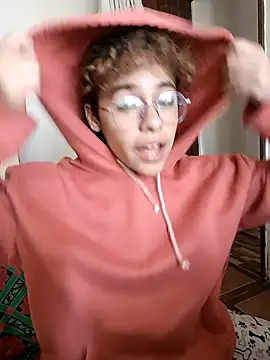 Snapshot of EmmaMelissa0521 chatting on January 2025 08:14:01 PM EmmaMelissa0521 online show from January 2025 08:14:01 PM