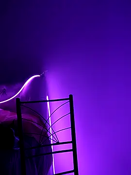 Snapshot of EmmaMelissa0521 chatting on March 2025 01:54:02 AM EmmaMelissa0521 online show from March 2025 01:54:02 AM