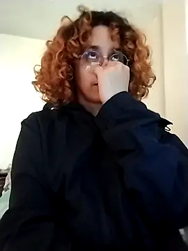 Snapshot of EmmaMelissa0521 chatting on February 2026 08:26:02 PM EmmaMelissa0521 online show from February 2026 08:26:02 PM