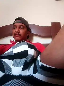 Faelpauzudo13 online show from February 2026 12:35:02 PM