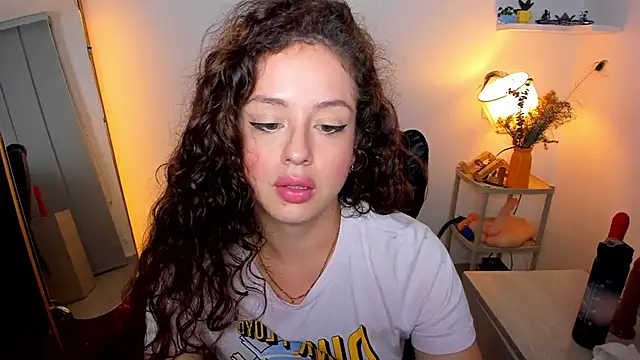 Snapshot of Cassandra_Caiin chatting on December 2025 03:12:02 AM Cassandra Caiin online show from December 2025 03:12:02 AM