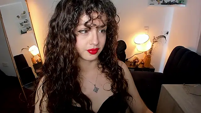 Snapshot of Cassandra_Caiin chatting on May 2026 09:09:02 PM Cassandra Caiin online show from May 2026 09:09:02 PM